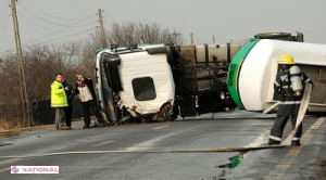 Un autocamion plin cu ulei s-a răsturnat pe șoseaua Balcani