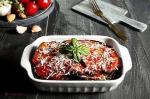 REȚETĂ // Melanzane parmigiana, cele mai bune VINETE cu parmezan