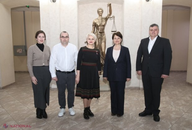 144 de elevi pasionați de știință participă la Olimpiada Republicană de Fizică de la Chișinău