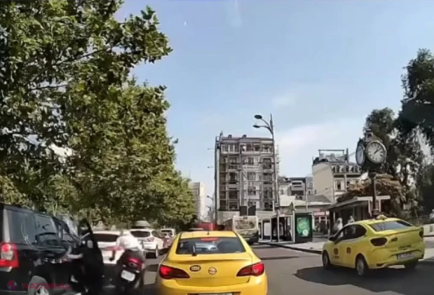 Motociclist izbit de portieră între mașini: cine plătește și ce lecții lipsesc din școala generală
