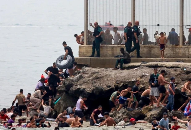 Criza migranților din Ceuta inflamează Europa: Spania anunță golirea enclavei, miniștrii de Interne cer răspuns comun al UE