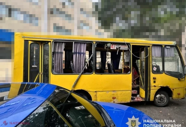 Patru civili uciși și alți patru răniți la Herson după un atac cu dronă asupra unui autobuz