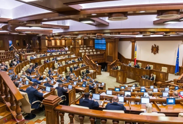 VIDEO // Parlamentul se întrunește marți pentru a examina instituirea stării de urgență în domeniile energetic și hidrologic