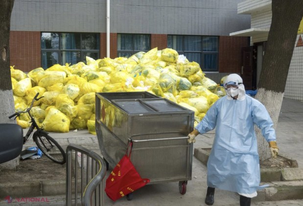 ALERTĂ // Dezastru ecologic descoperit de inspectori. Poluare cu MERCUR și zeci de metri cubi de deșeuri medicale periculoase, depozitate ilegal: „Situație de o gravitate deosebită”
