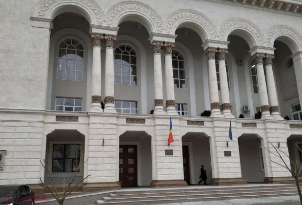 DOC // Procuratura Generală și SIS ar putea INVESTIGA cazul privind tirajul de zeci de mii de ziare electorale pentru Igor Dodon