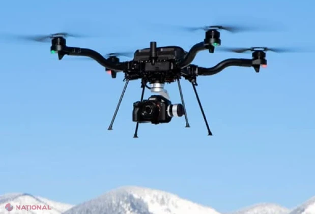 ULTIMA ORĂ // O dronă s-a prăbușit în curtea unui localnic din Otaci: Ce au descoperit polițiștii la fața locului