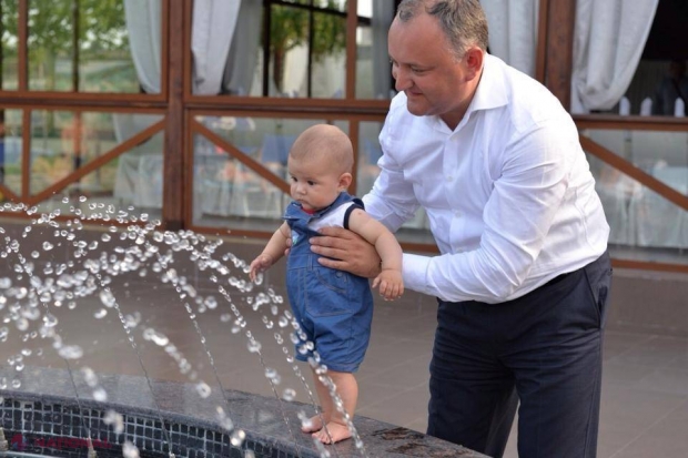 FOTO Cât de mare a CRESCUT mezinul socialistului Igor Dodon