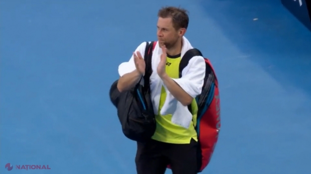 FOTO // Radu Albot și-a încheiat aventura la Australian Open: Jucătorul nostru l-a făcut să transpire serios pe germanul Alexander Zverev, al doilea FAVORIT la câștigarea turneului