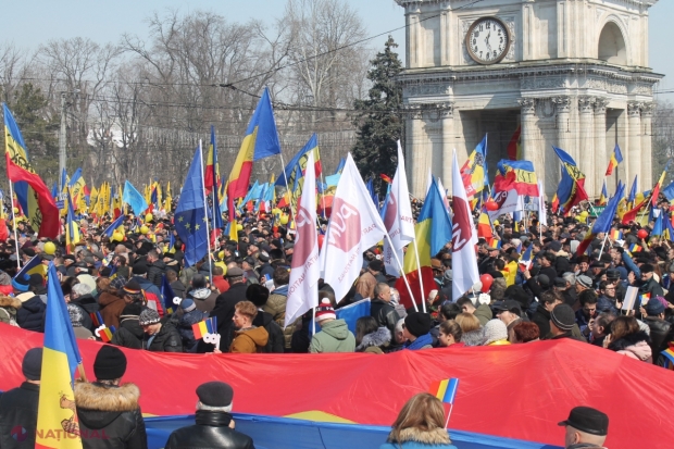 Dodon a auzit unioniștii care strigau „Jos Dodon” în PMAN: „Un banal protest minoritar, cu lăutari și discursuri ofilite. Unionismul va fi declarat în afara legii”