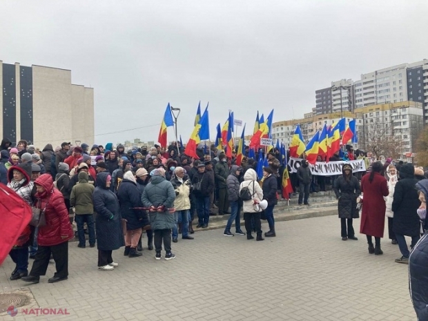 Un ins anunțat în căutare, găsit la protestul Partidului „Șor” de astăzi: 16 protestatari conduși la Poliție