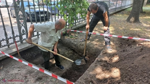 FOTO // Cercetări arheologice în Grădina Publică Ștefan cel Mare și Sfânt din centrul Chișinăului