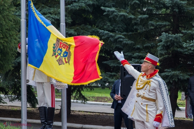 FOTO // Ziua Drapelului de Stat. Cum au marcat această zi președintele Dodon, premierul Filip și spicherul Candu: „Ziua de 27 aprilie trezește în mine un sentiment de mândrie”