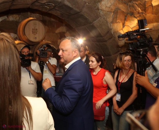 Dodon îi răspunde lui Jizdan, care i-a cerut să CEDEZE Reședința de la Condrița oamenilor în etate: „Jizdan a numărat toate vilele democraților…”