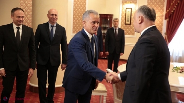 VIDEO // Dodon nu și-a putut stăpâni nervii atunci când i s-a amintit că „nu au mai sărit ȘIURȘELE” din judecători, procurori și din Plahotniuc: Șeful statului a bătut cu PUMNUL în masă