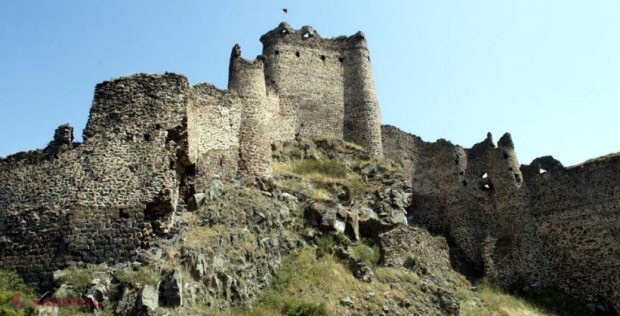 Un castel vechi de 2.800 de ani a fost descoperit în estul Turciei