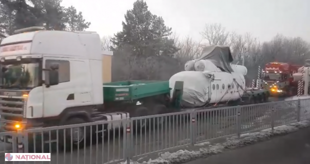 VIDEO // Cel puțin patru ELICOPTERE, transportate în R. Moldova din România: „Cred că-s aparate de RĂZBOI”. Ce spun Ministerul Apărării și Serviciul Vamal