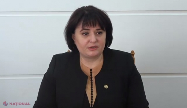 Ministra Dumbrăveanu, DERANJATĂ de postările medicilor de pe rețelele de socializare, care reclamă lipsa echipamentelor adecvate în lupta cu COVID-19: „Aș ruga să fie stopate mesajele acide. Permiteți-ne să ne facem activitatea cu demnitate”