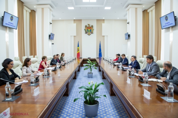 Premierul Recean RECUNOAȘTE că R. Moldova NU se poate dezvolta doar cu asistența financiară oferită de partenerii externi. „Vreau să priviți R. Moldova ca pe o oportunitate de investiții”