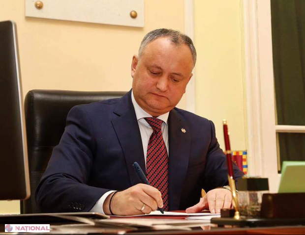 DOC // Cine sunt profesorii DECORAȚI de președintele Igor Dodon, de Ziua Mondială a Educației